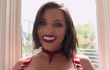 Adriana chechik se coje a dredd