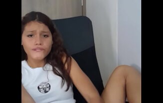 woman 18 pussy with dildo